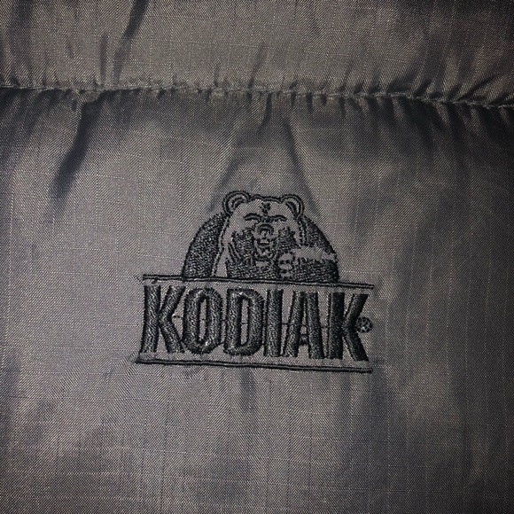 Grey Puffer Vest - Picture 3 of 4